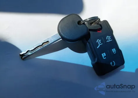 2015 Chevrolet Suburban 1500 Lt из США, поврежденный, VIN 1GNSCJKC9FR720518